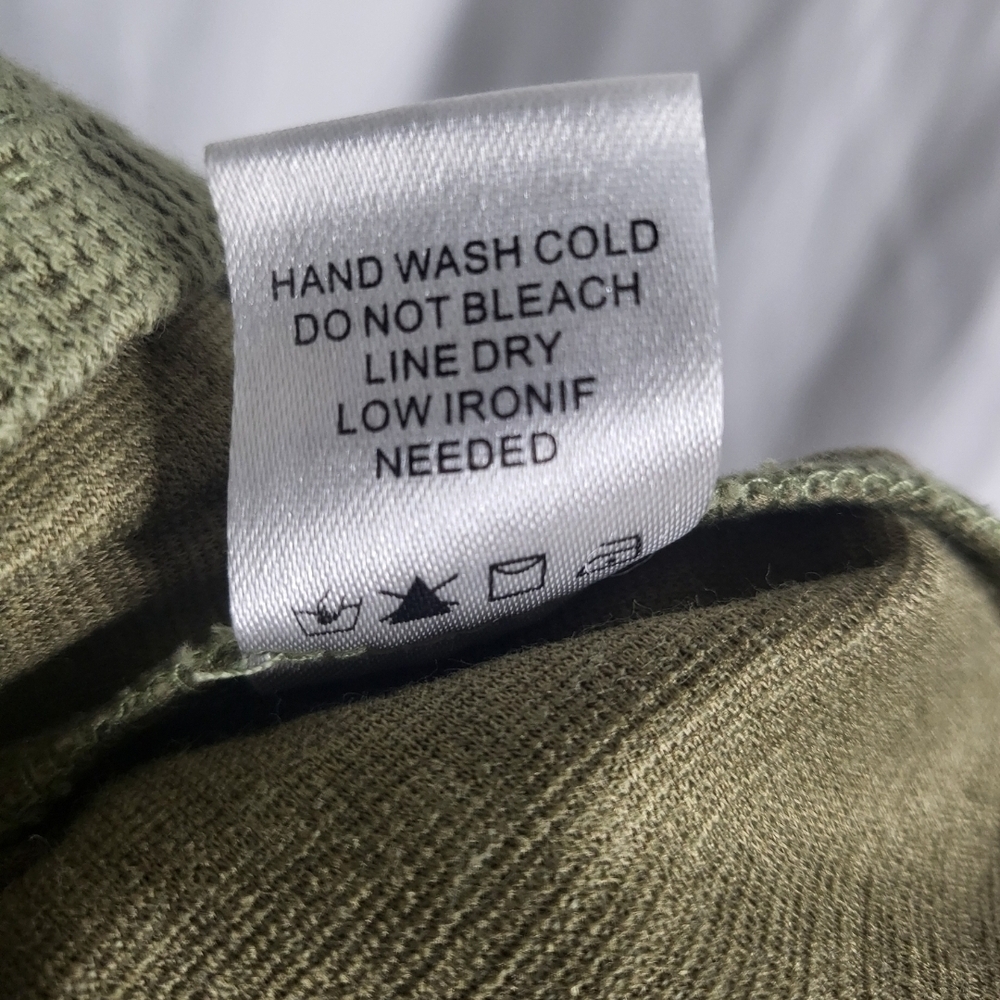Green Short Sleeve Dress with Bow Back - Picture 6 of 8